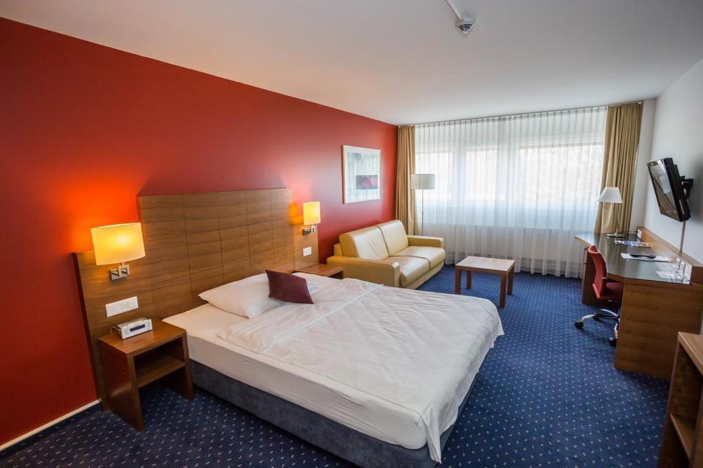 Hotel Hoeri Inn Dış mekan fotoğraf