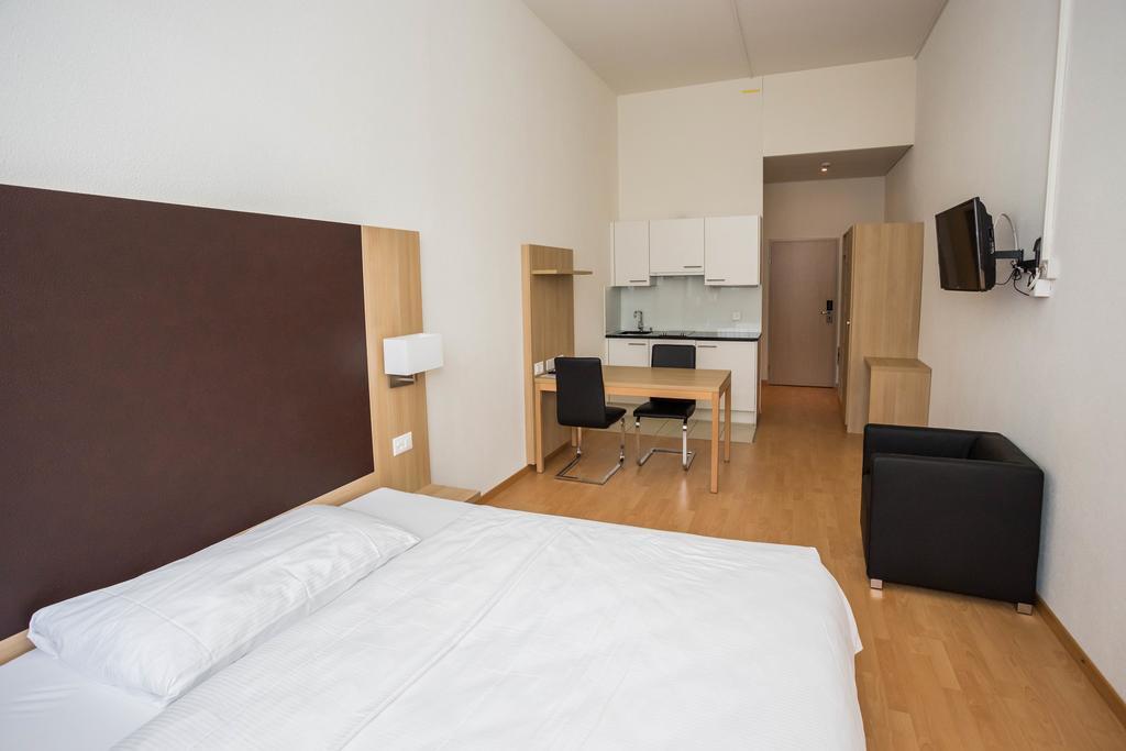 Hotel Hoeri Inn Dış mekan fotoğraf
