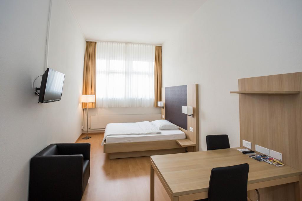 Hotel Hoeri Inn Dış mekan fotoğraf