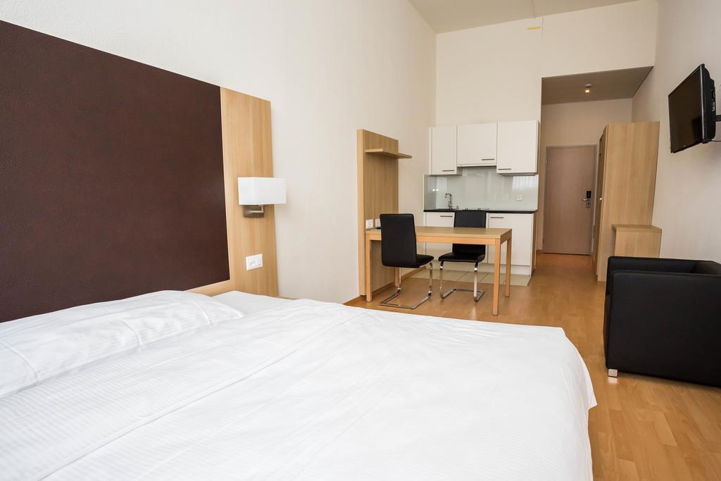 Hotel Hoeri Inn Dış mekan fotoğraf
