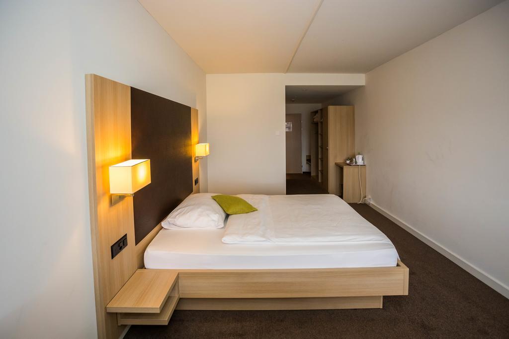 Hotel Hoeri Inn Dış mekan fotoğraf