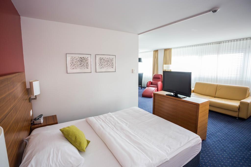 Hotel Hoeri Inn Dış mekan fotoğraf