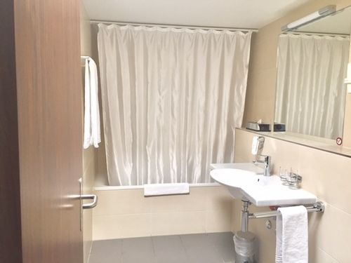 Hotel Hoeri Inn Dış mekan fotoğraf