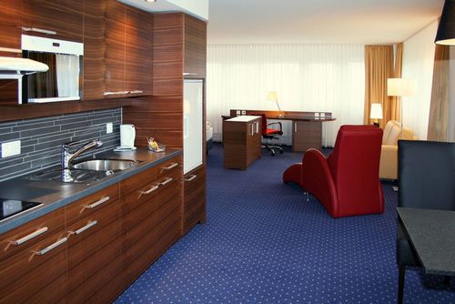 Hotel Hoeri Inn Oda fotoğraf